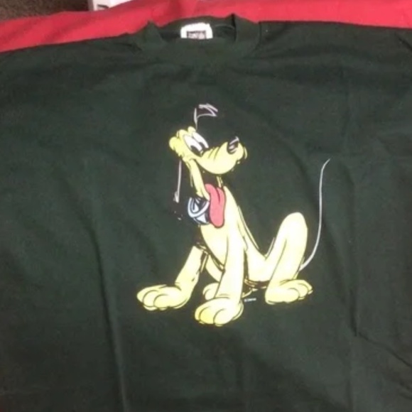 Vintage PLUTO Disney tshirt - Picture 2 of 2
